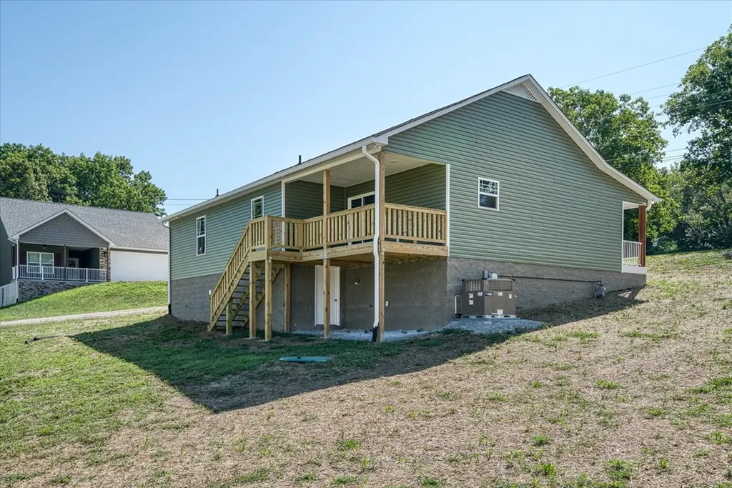 395 Dayton Avenue Crossville TN 38555