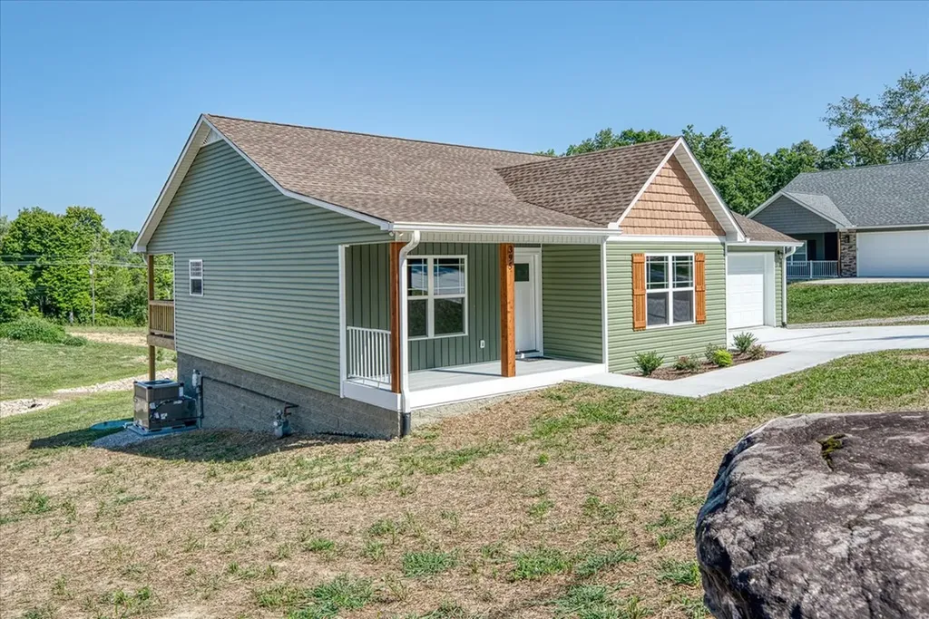 395 Dayton Avenue Crossville TN 38555