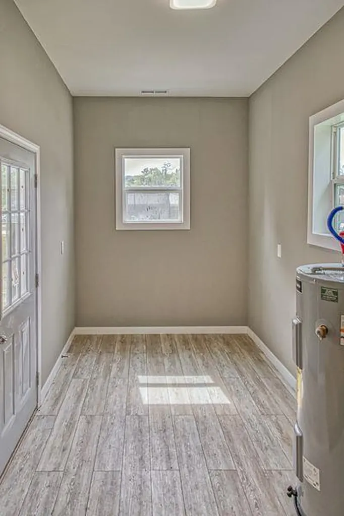 1004 Walnut Avenue Celina TN 38551