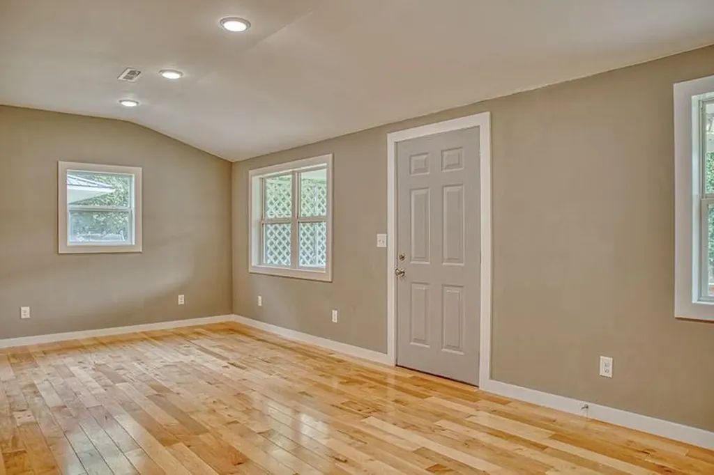 1004 Walnut Avenue Celina TN 38551