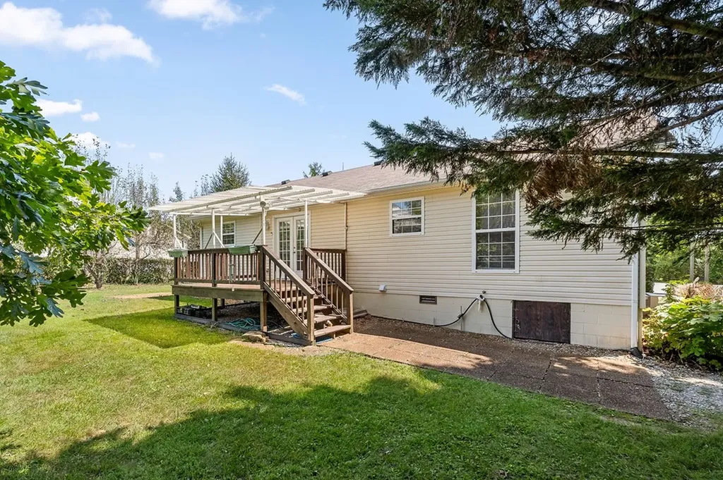 527 Burks Lane Cookeville TN 38506
