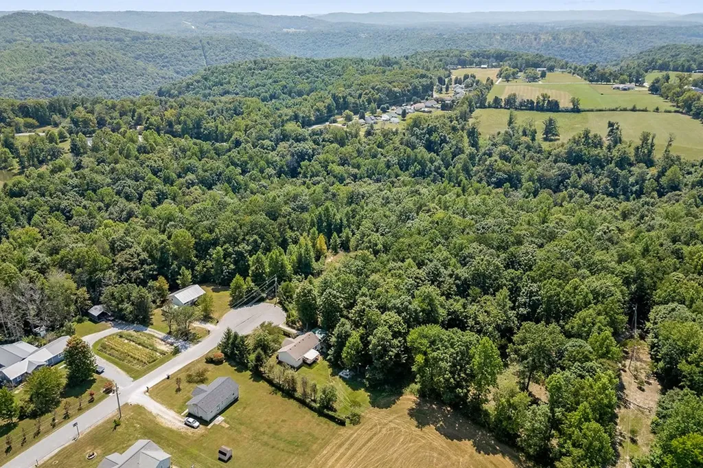 527 Burks Lane Cookeville TN 38506
