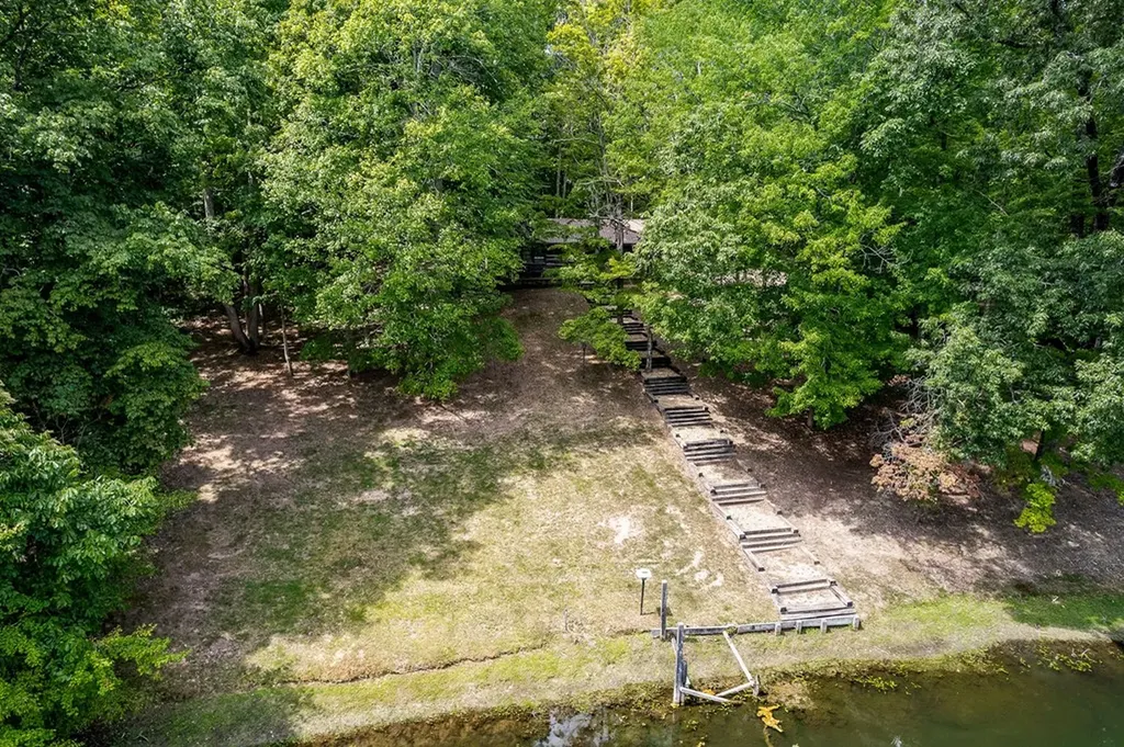 2641 2641 Stamps Shady Grove Road Monterey TN 38574