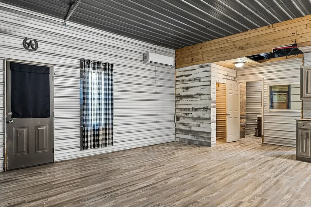 180 Twin Oak Lane Gainesboro TN 38562