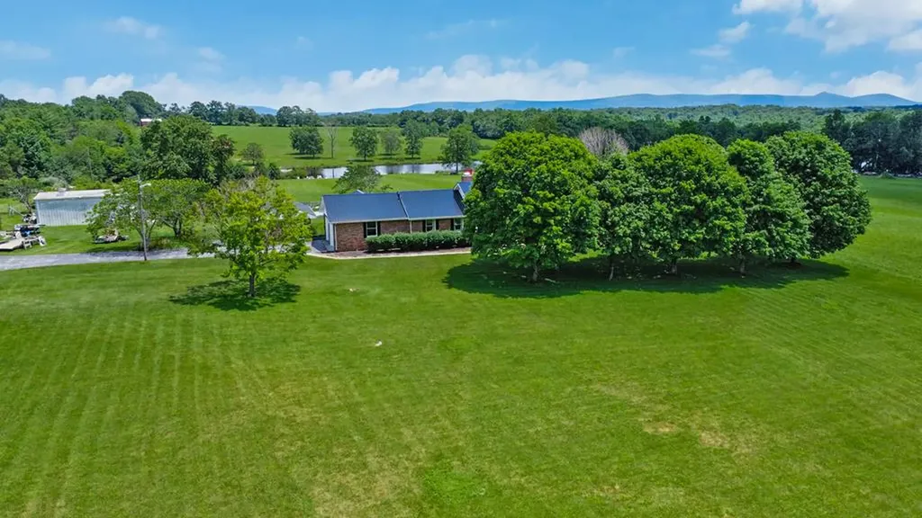 843 Dunbar Road Crossville TN 38572