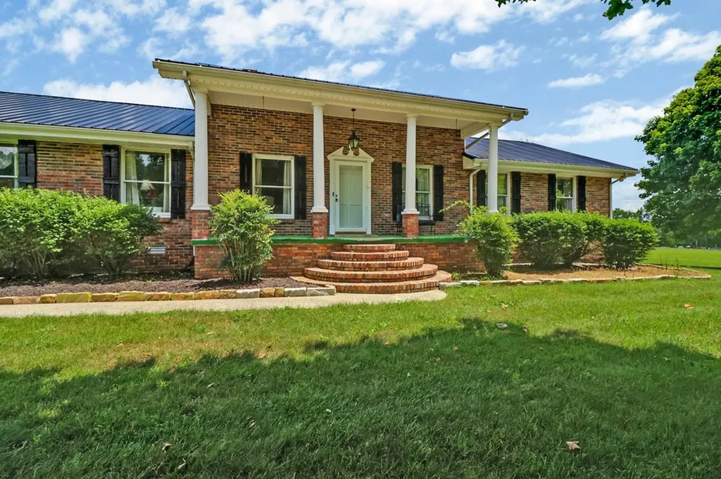 843 Dunbar Road Crossville TN 38572