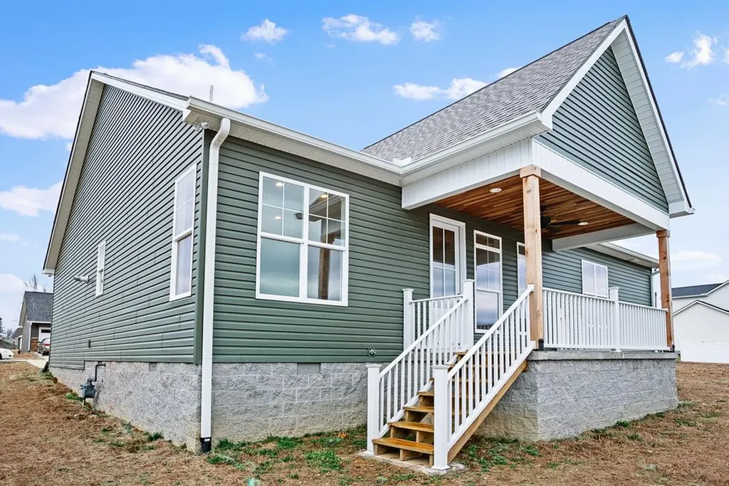 2298 Nicholas Avenue Cookeville TN 38506
