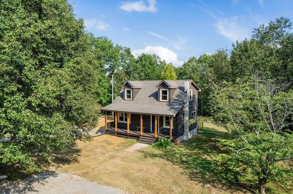 527 Countrywood Lane Gainesboro TN 38562