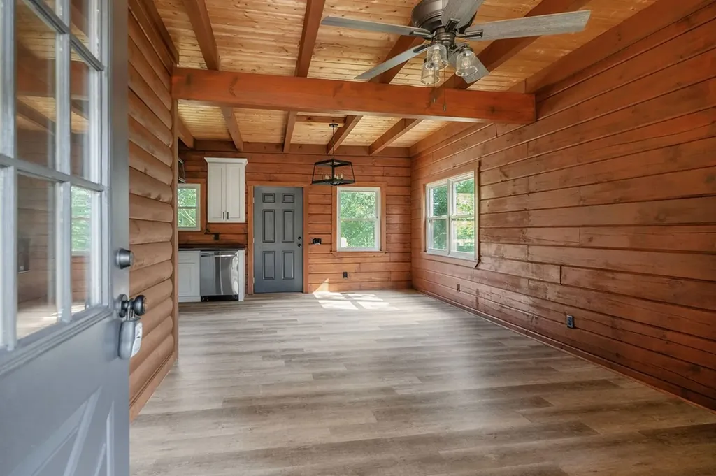 527 Countrywood Lane Gainesboro TN 38562