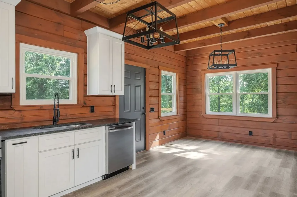 527 Countrywood Lane Gainesboro TN 38562