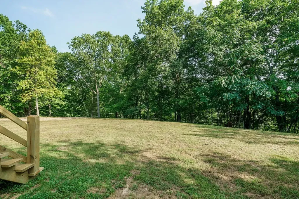 527 Countrywood Lane Gainesboro TN 38562