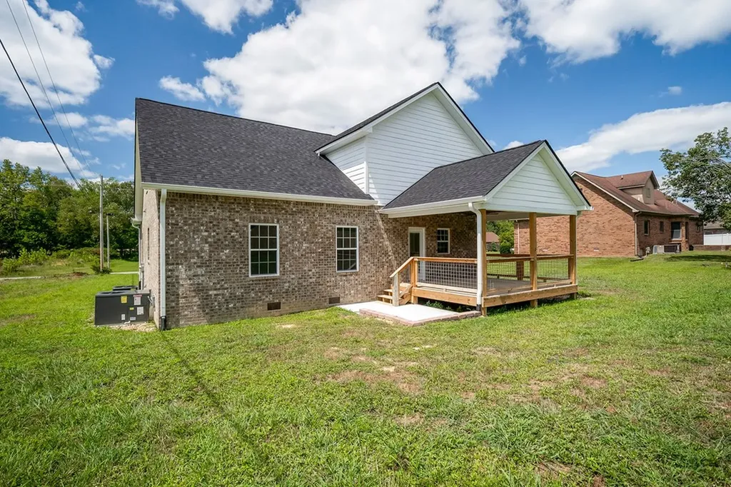 1118 Fawn Drive Cookeville TN 38501