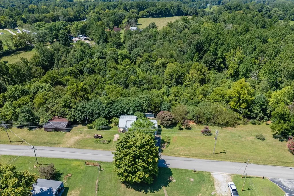 740 Pleasant Hill Road Sparta TN 38583