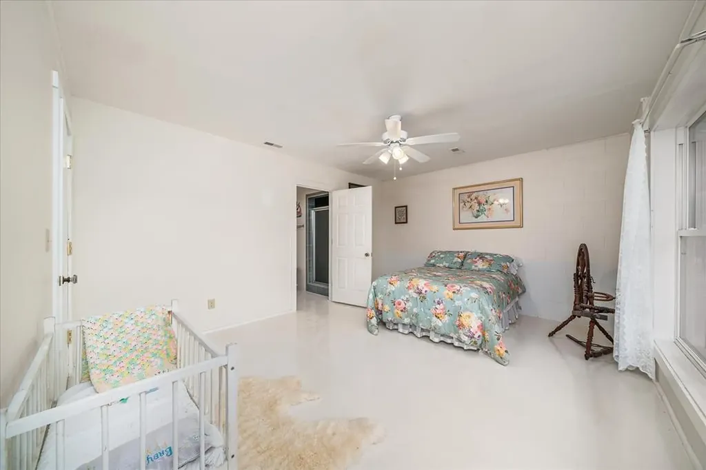 2867 Arcot Road Celina TN 38551