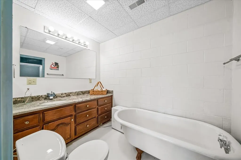 2867 Arcot Road Celina TN 38551