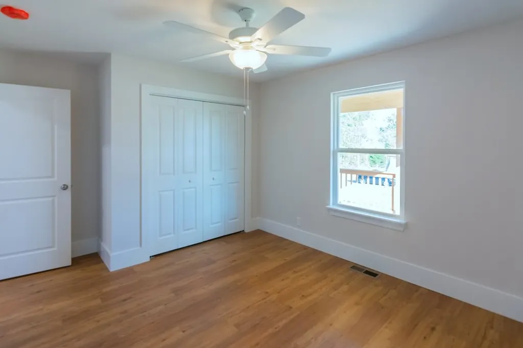 16 Lightning Lane Dunlap TN 37327