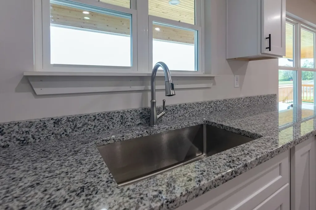 16 Lightning Lane Dunlap TN 37327