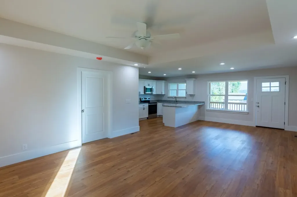 16 Lightning Lane Dunlap TN 37327