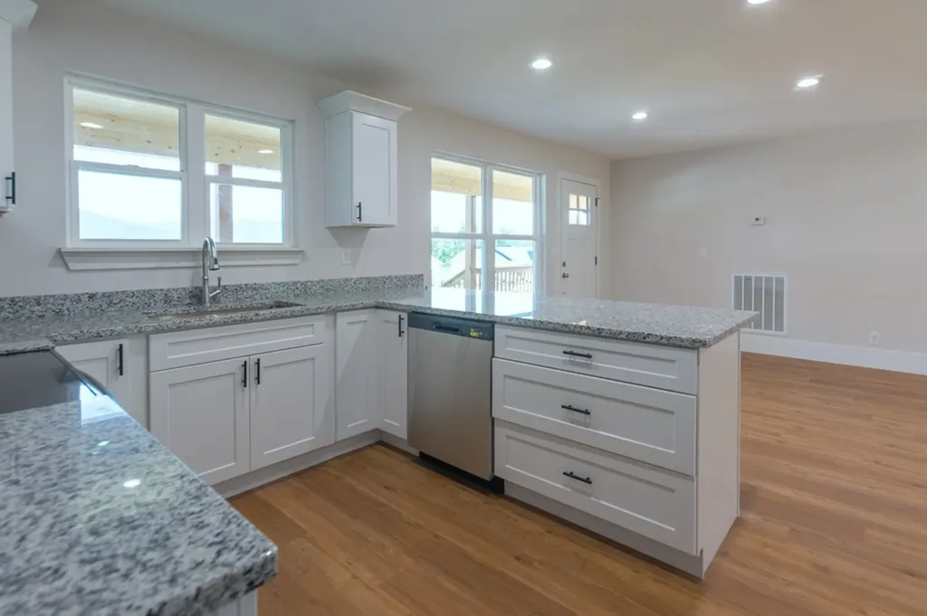 16 Lightning Lane Dunlap TN 37327