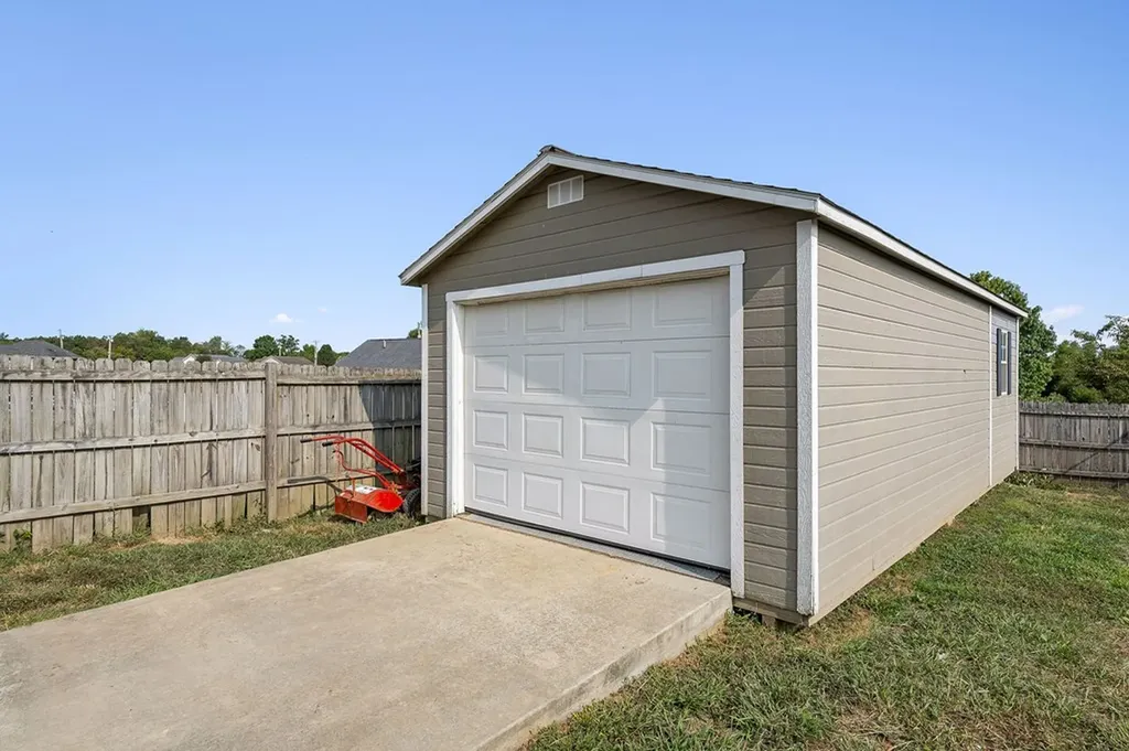 241 Golden Circle Cookeville TN 38506-7967