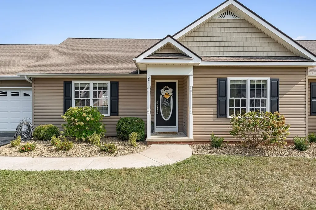 241 Golden Circle Cookeville TN 38506-7967