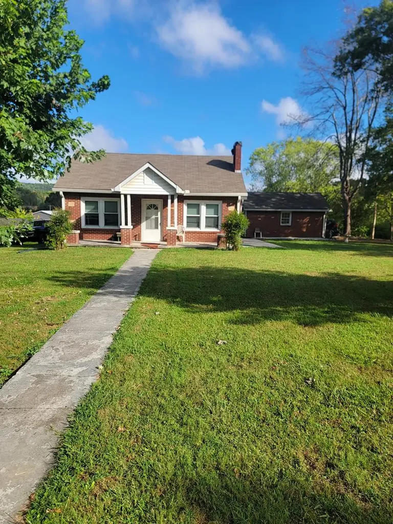325 Hilham Highway Livingston TN 38570