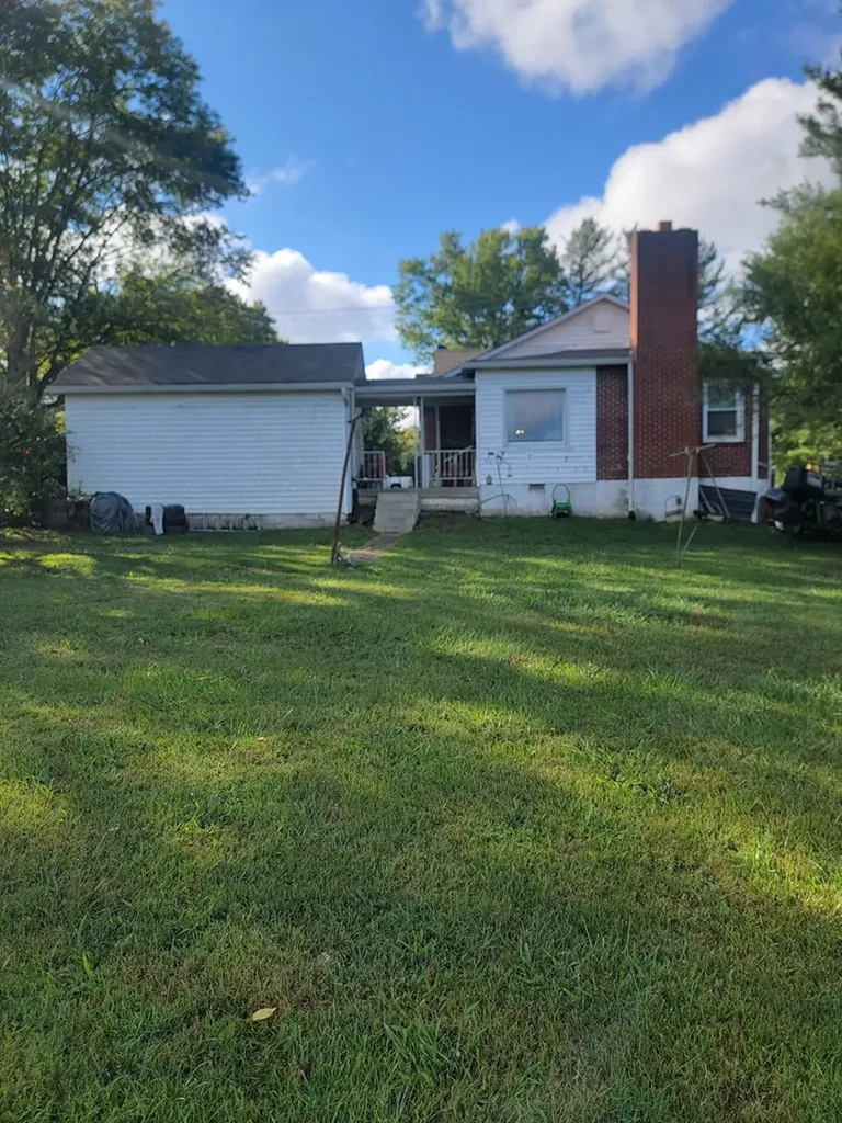 325 Hilham Highway Livingston TN 38570