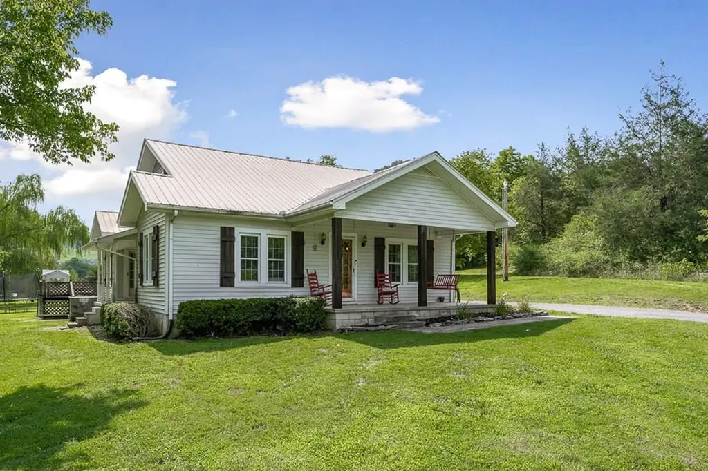 2040 Dry Fork Road Granville TN 38564