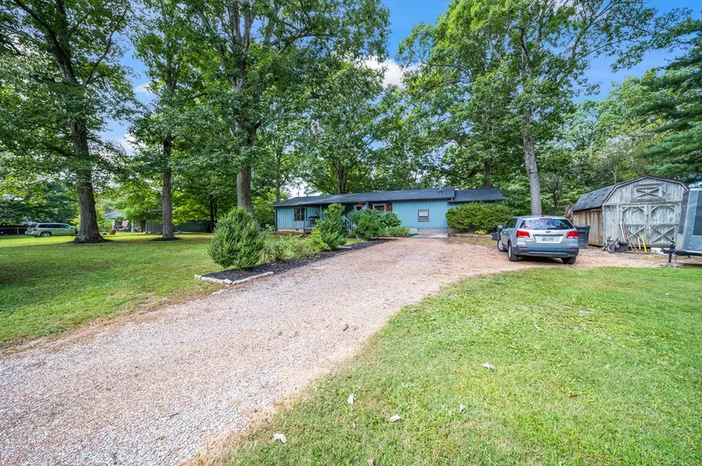 3754 Shady Oak Circle Cookeville TN 38501
