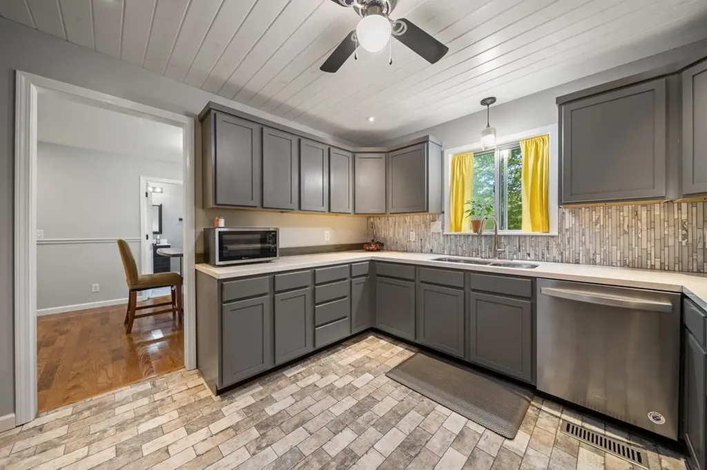3754 Shady Oak Circle Cookeville TN 38501