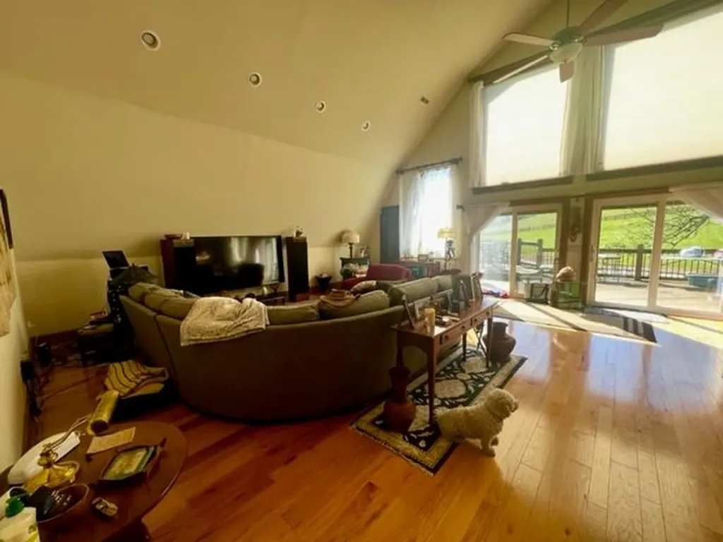 11528 Dodson Branch Highway Gainesboro TN 38562