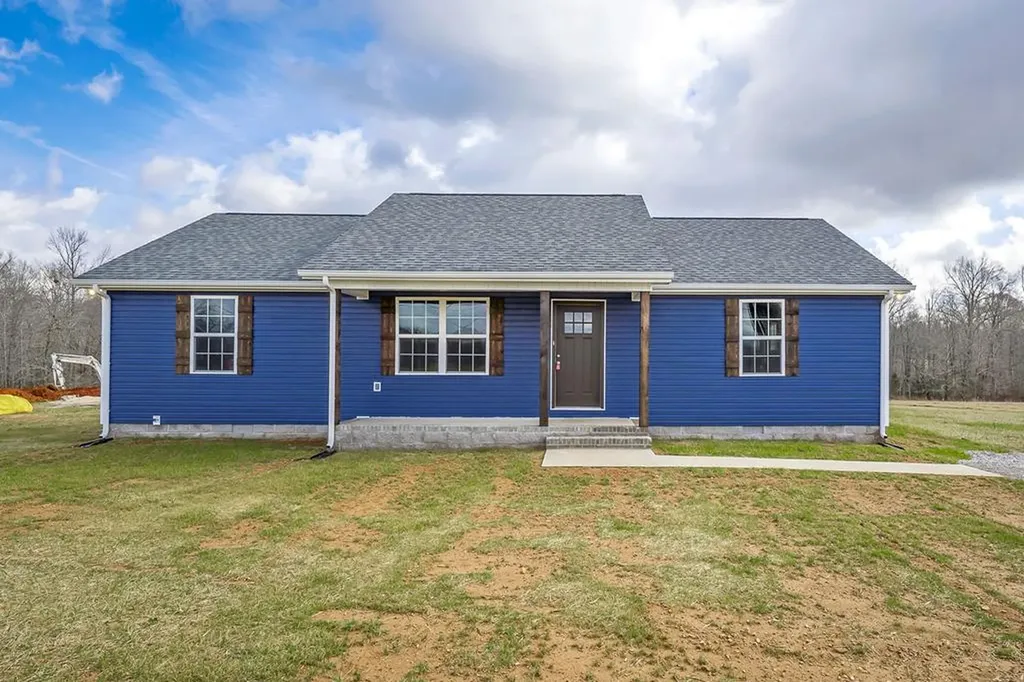 11839 Old Kentucky Road Walling TN 38587