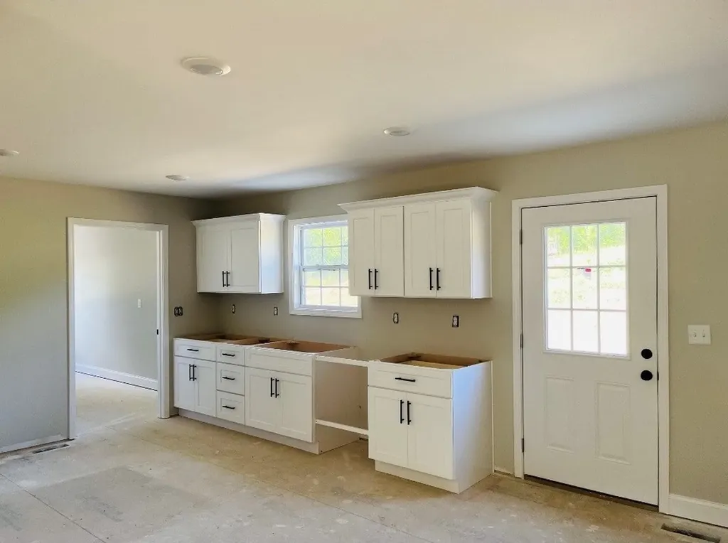 280 Club Springs Road Elmwood TN 38560