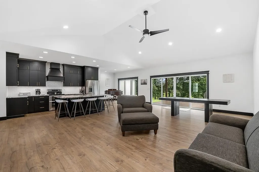 220 W Wilmouth Road Rickman TN 38580