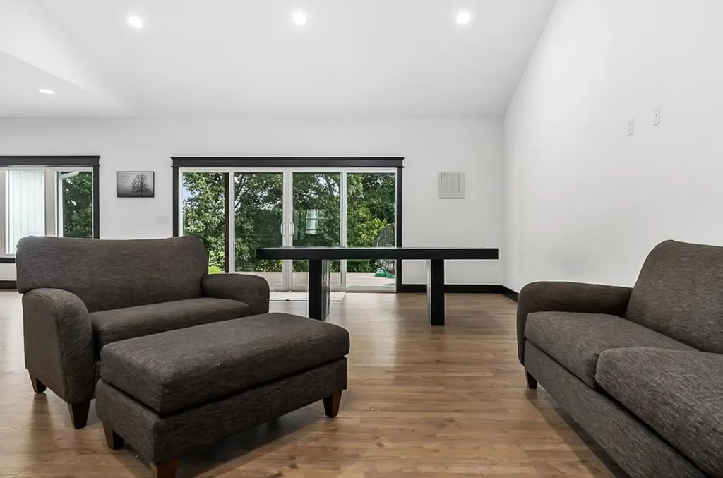 220 W Wilmouth Road Rickman TN 38580