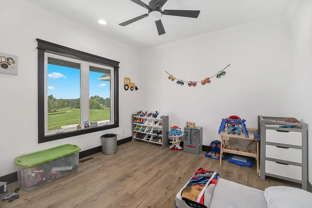 220 W Wilmouth Road Rickman TN 38580