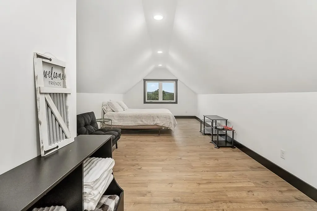 220 W Wilmouth Road Rickman TN 38580