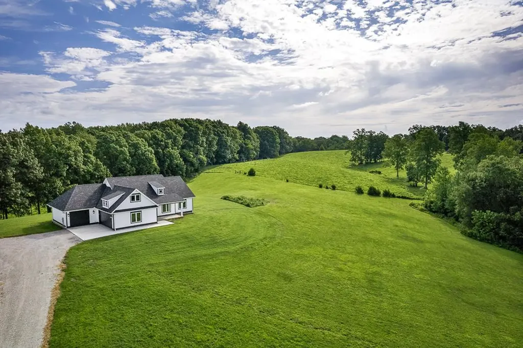 220 W Wilmouth Road Rickman TN 38580