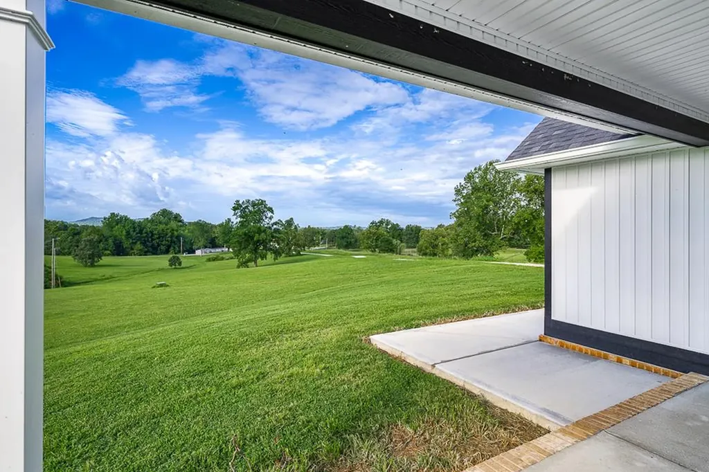 220 W Wilmouth Road Rickman TN 38580