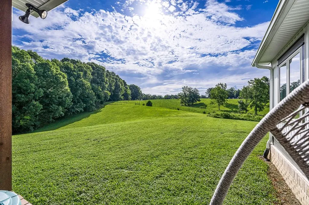 220 W Wilmouth Road Rickman TN 38580