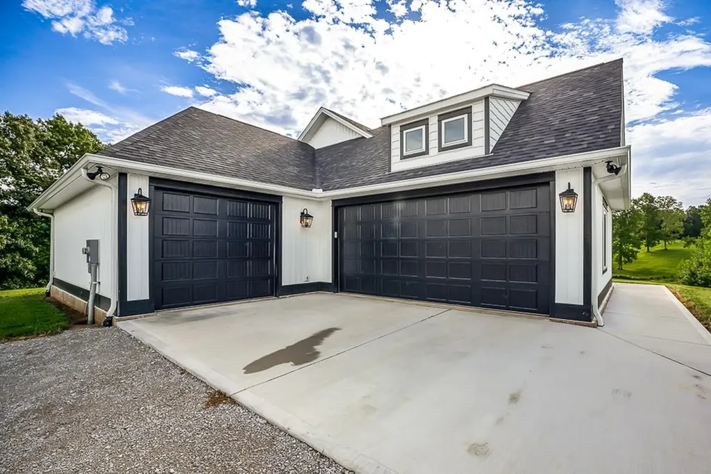 220 W Wilmouth Road Rickman TN 38580