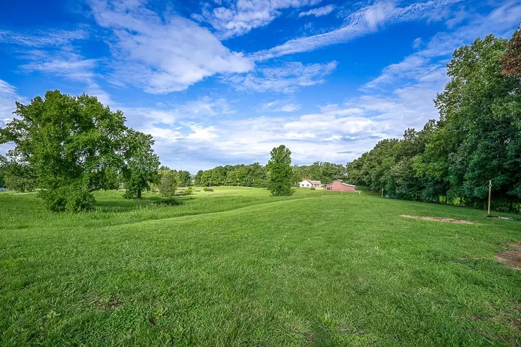 220 W Wilmouth Road Rickman TN 38580