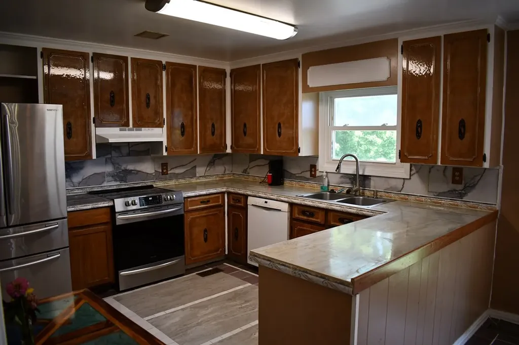 163 Ewing Lane Granville TN 38564-5025