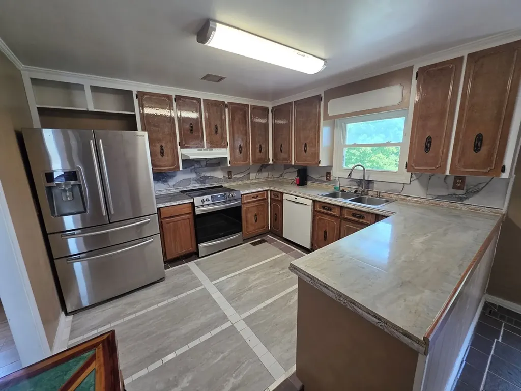 163 Ewing Lane Granville TN 38564-5025