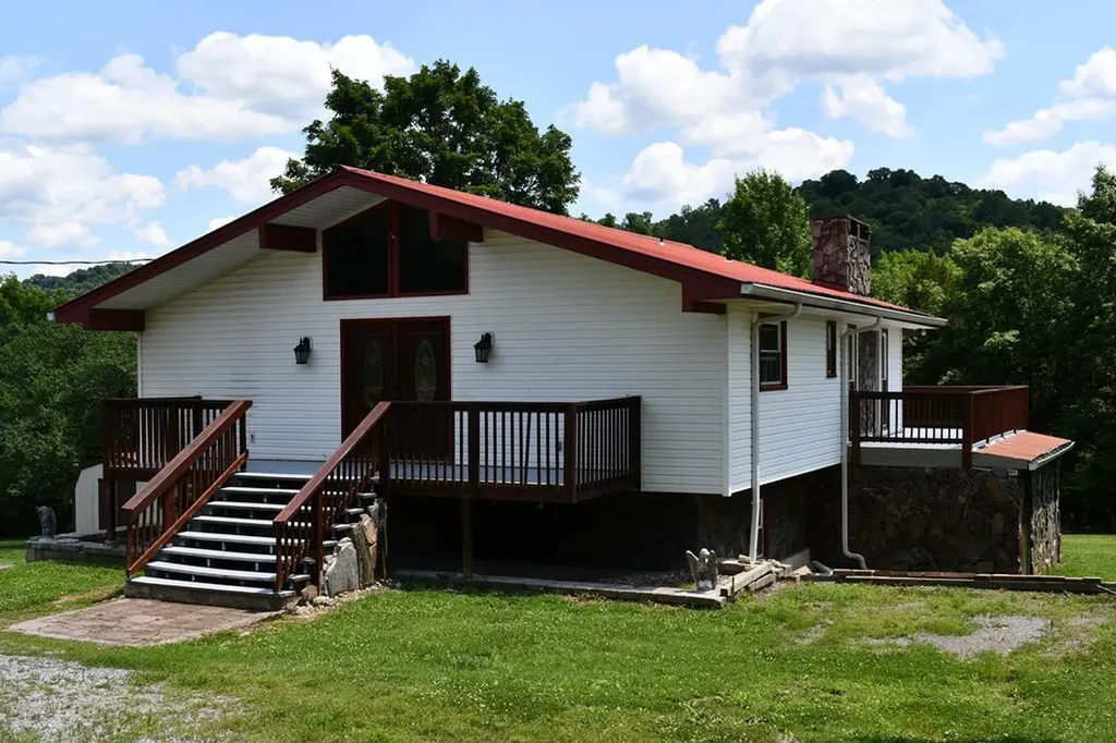 163 Ewing Lane Granville TN 38564-5025