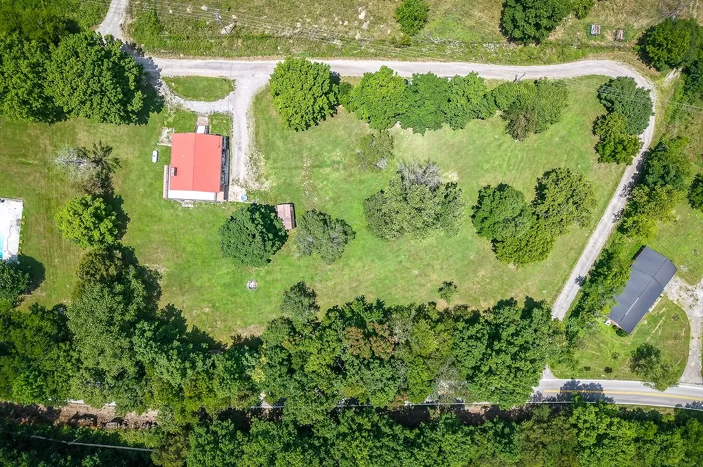 163 Ewing Lane Granville TN 38564-5025
