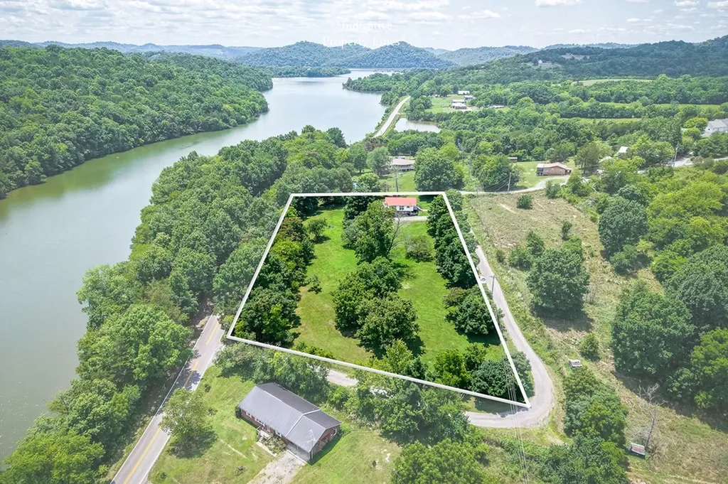 163 Ewing Lane Granville TN 38564-5025
