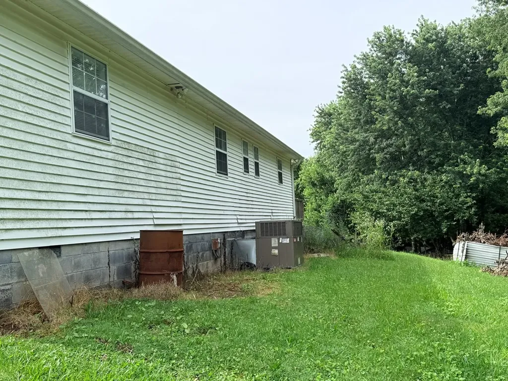 211 Church Street Spencer TN 38585