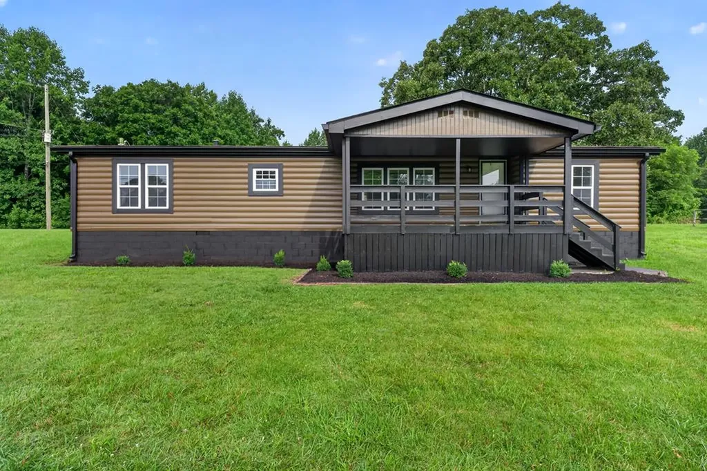 638 Manustown Road Woodbury TN 37190