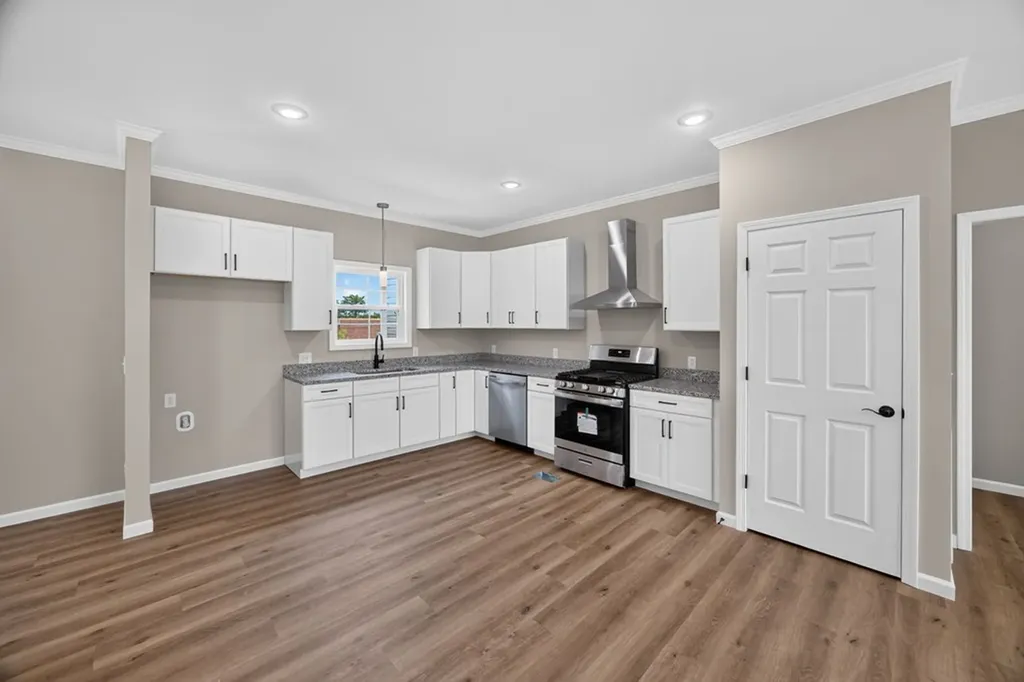 208 E Crawford Avenue Monterey TN 38574